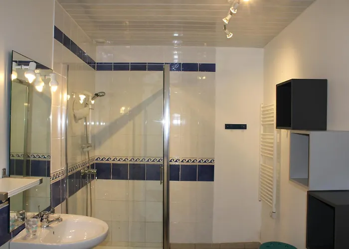 Guest house Domaine Des Pieris - D'hotes Grandcamp-Maisy